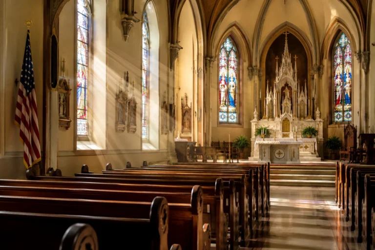 To årtier efter overgrebskrisen – hvor står den katolske kirke i USA i dag?