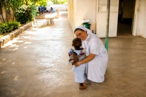Polsk ordenssøster blev »børnenes mor« i Senegal